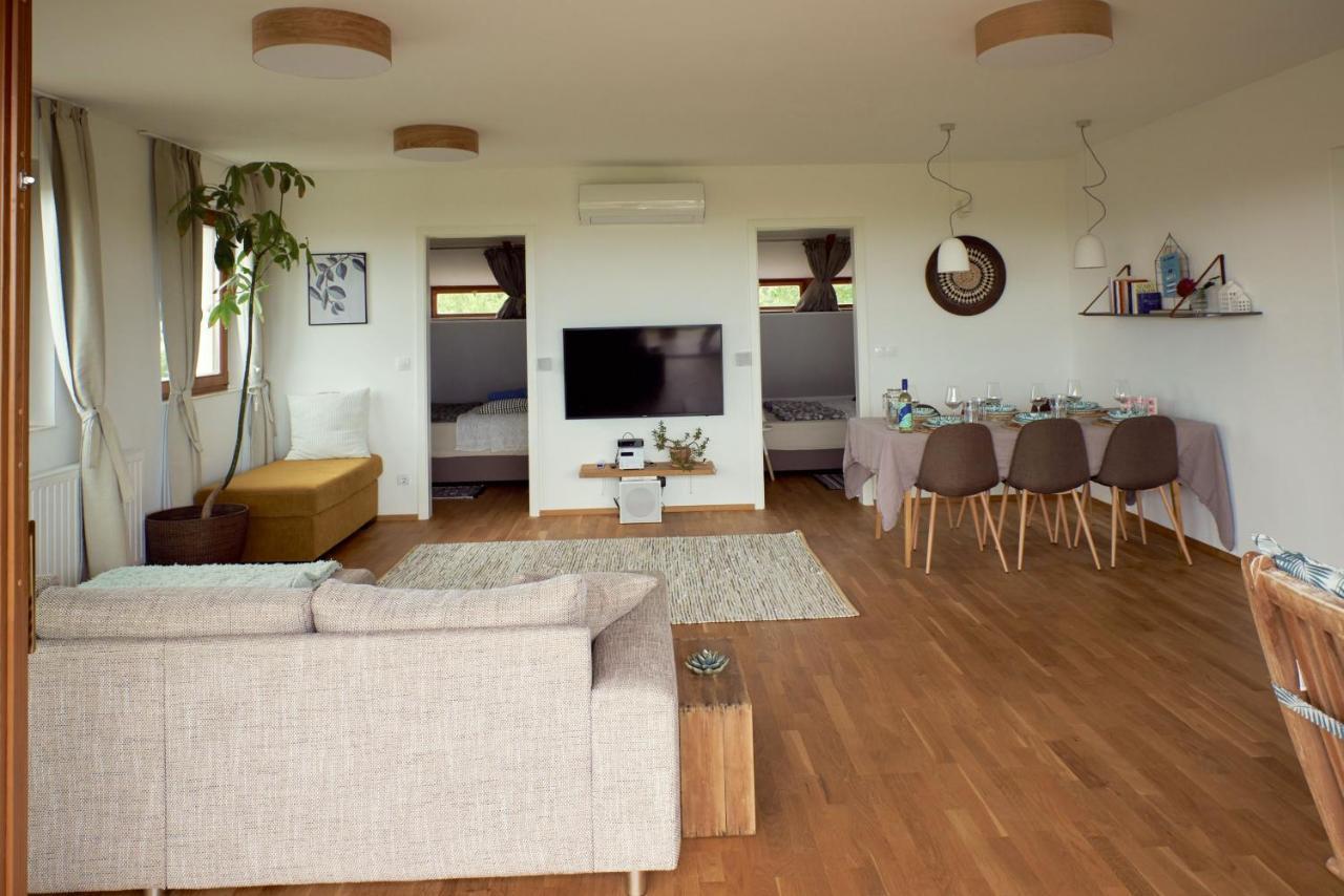 Hello Balaton Apartment Alsóörs Exterior foto