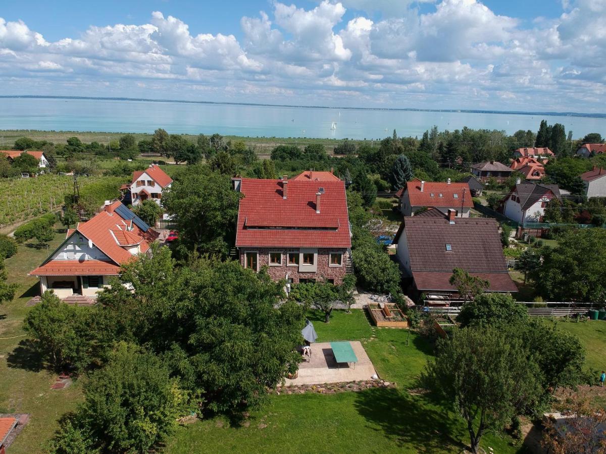 Hello Balaton Apartment Alsóörs Exterior foto